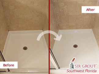 Before and After Picture of a Caulking Service in Fort Myers, FL
