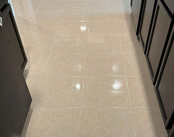 Kitchen Floor - 12�12 Tile, Color Seal After Image