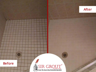 Before and After Picture of a Grout Cleaning in Port Charlotte, Florida